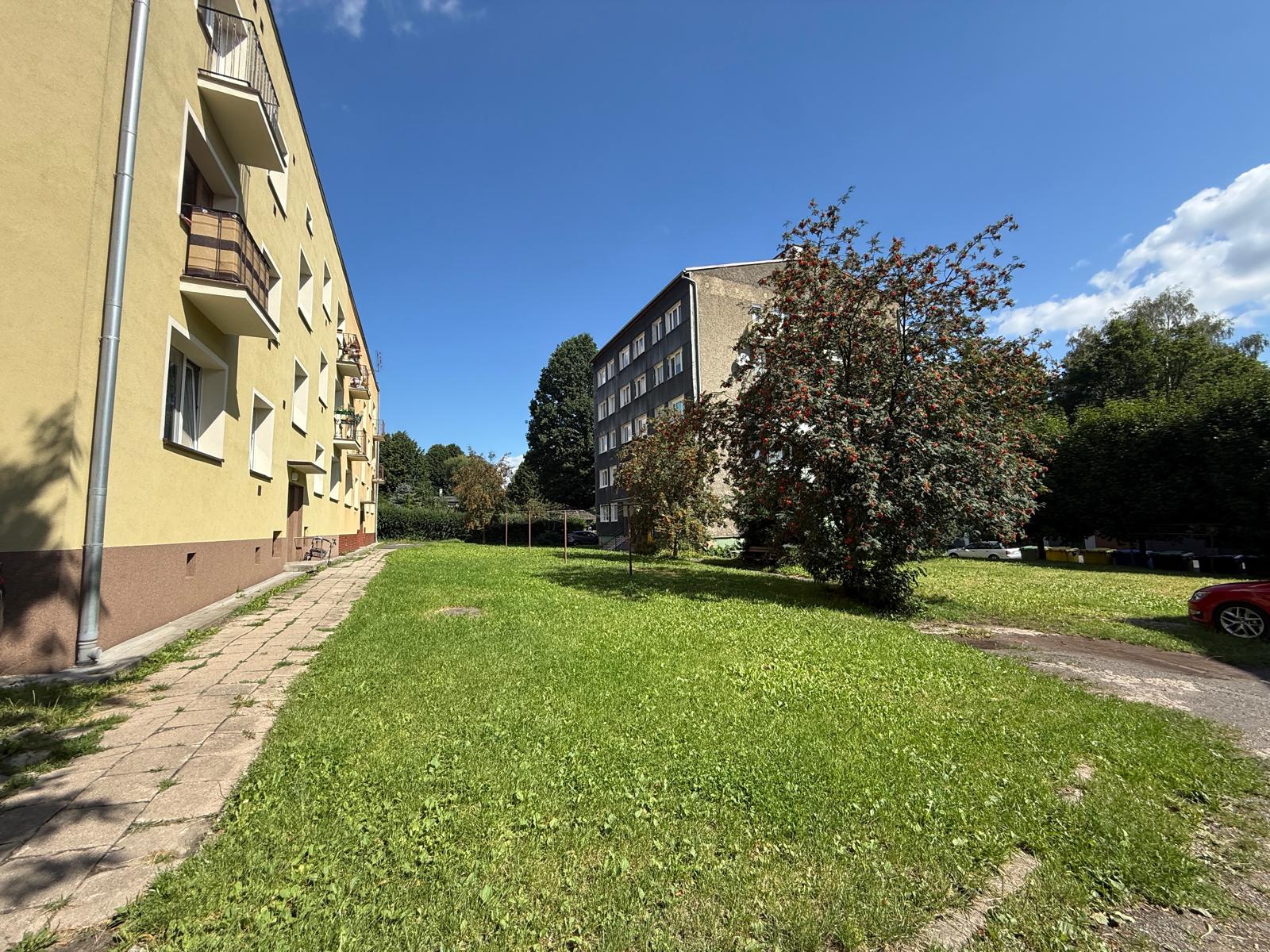 Zdjęcie nieruchomości Uniwest